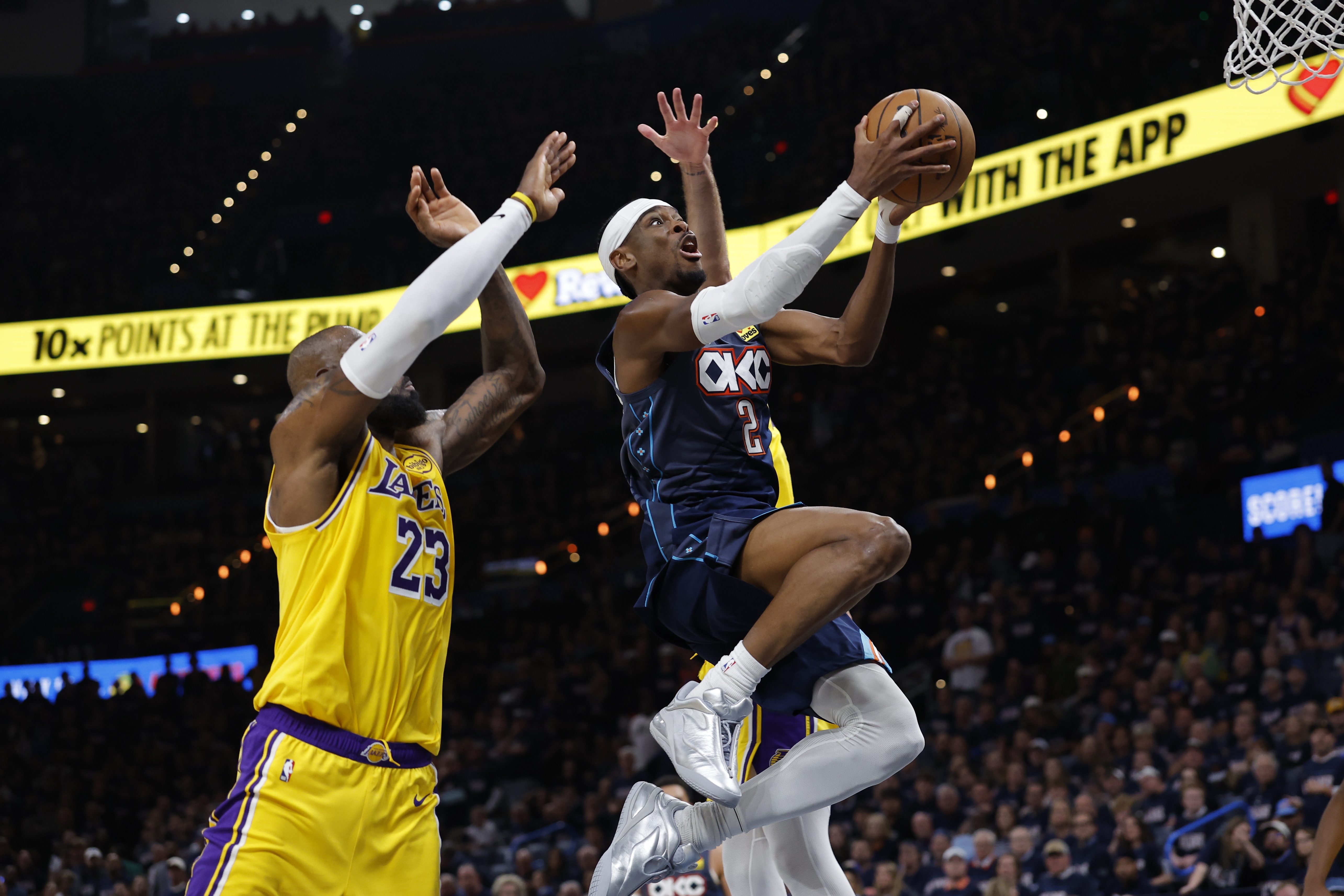 安博体育官方网站-NBA彩经:骑士回主场赢下活塞 雷霆再胜湖人拿赛点